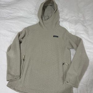 Patagonia sweatshirt size M